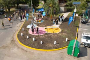 Francia y Rueda: la Municipalidad inauguró la Plaza de Bolsillo número 80